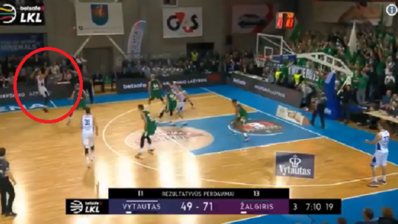 Τέσσερα τρίποντα σε 90'' ο ΛαΜέλο Μπολ! (vid)