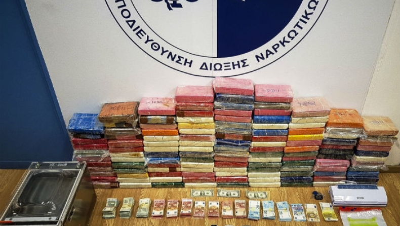 30χρονος έστελνε ναρκωτικά με κούριερ!