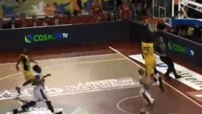 Το τρομερό κάρφωμα του Χάρις! (vid)