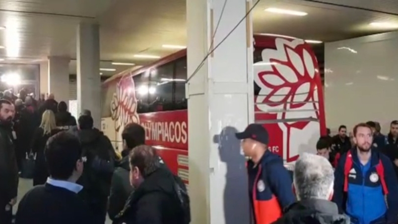 Μικροένταση στην άφιξη του Ολυμπιακού στο ΟΑΚΑ (vid)