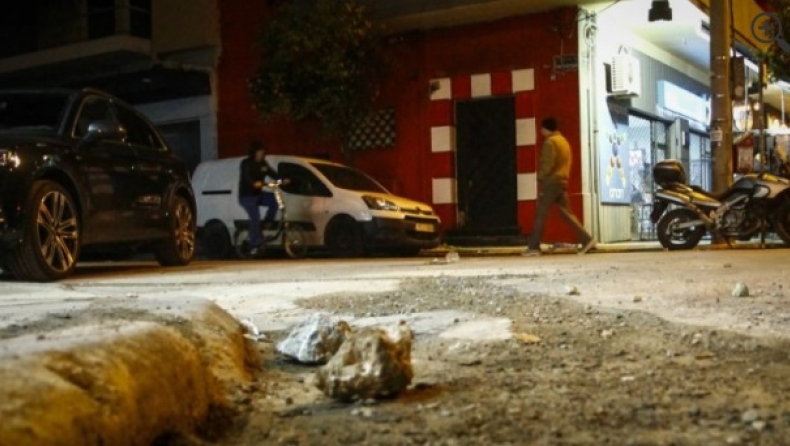 Ετσι ξεκίνησαν τα επεισόδια στη Θησέως (vid)