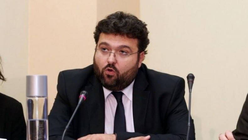 Παραμένει Υφυπουργός Αθλητισμού ο Βασιλειάδης