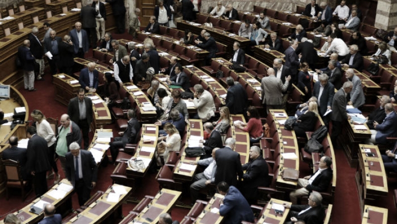 Οι προστατευόμενοι μάρτυρες διχάζουν τον πολιτικό κόσμο