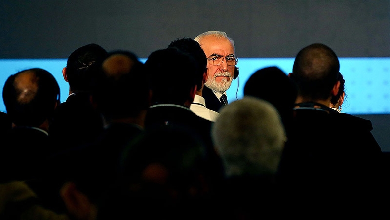 Ιβάν Σαββίδη, έχεις μήνυμα…