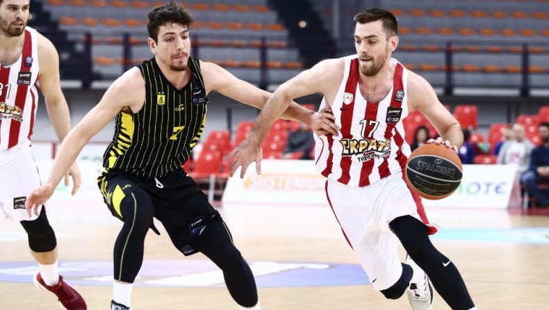 Μάντζαρης: «Πρωτάθλημα και Euroleague τα Όσκαρ του Ολυμπιακού»