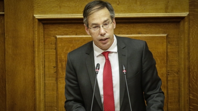 Mαυρωτάς: «Αυτά είναι διλήμματα: -3 ή -44;»