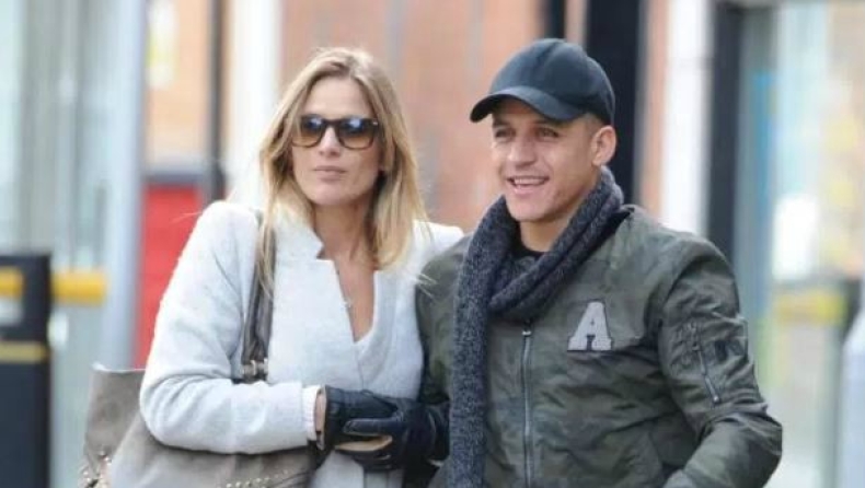 «Έφαγε» κλήση για το παρκάρισμα ο Σάντσες (pics)