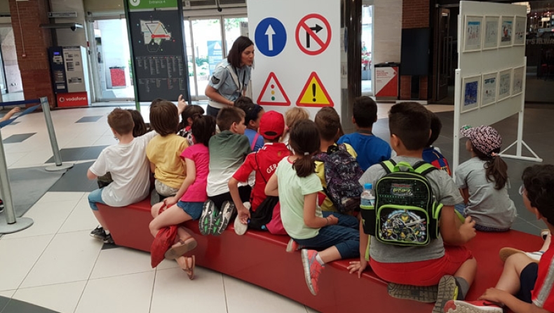 Λιγότεροι θάνατοι παιδιών στους ελληνικούς δρόμους