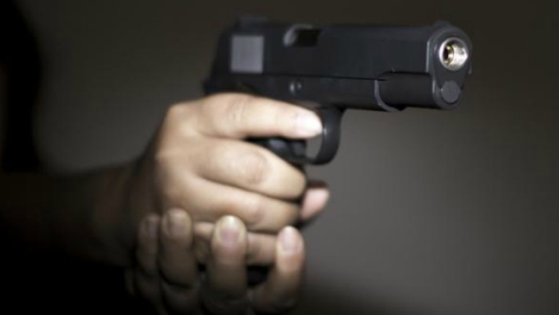 Καθηγητής πυροβόλησε κατά λάθος και τραυμάτισε μαθητή