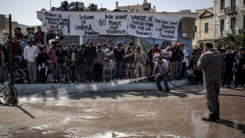«Κάψτε τους ζωντανούς», φώναζαν ακροδεξιοί στη Μυτιλήνη