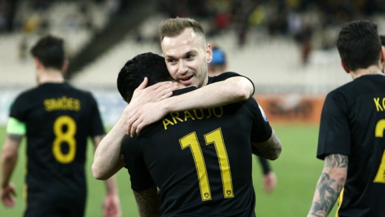 Μπακάκης: «H ΑΕΚ άξιζε το πρωτάθλημα»