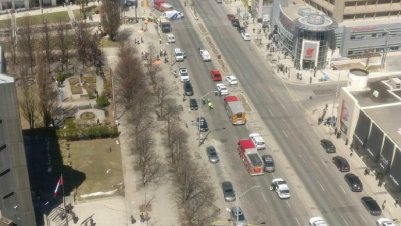 Τορόντο: Εννιά οι νεκροί από το φορτηγάκι που έπεσε πάνω σε πεζούς!