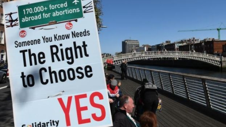 Υπέρ της νομιμοποίησης των αμβλώσεων το 68% των Ιρλανδών