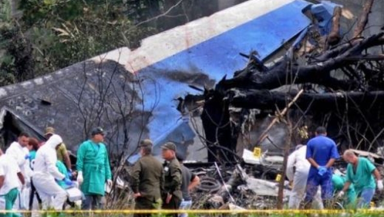 110 νεκροί από συντριβή αεροσκάφους μετά την απογείωσή του