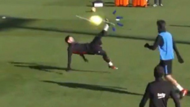 Σκόραρε με ψαλιδάκι ο Μέσι (vid)