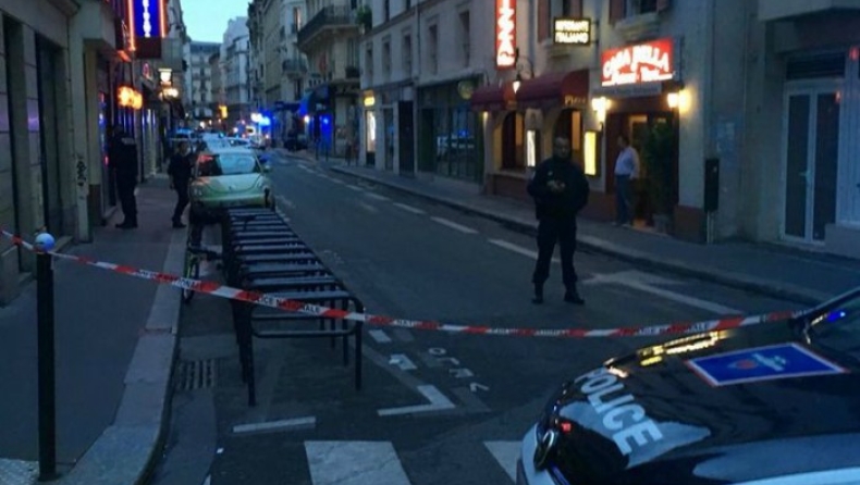 Άνδρας μαχαίρωσε πολίτες στο Παρίσι: Ένας πολίτης και ο δράστης νεκροί