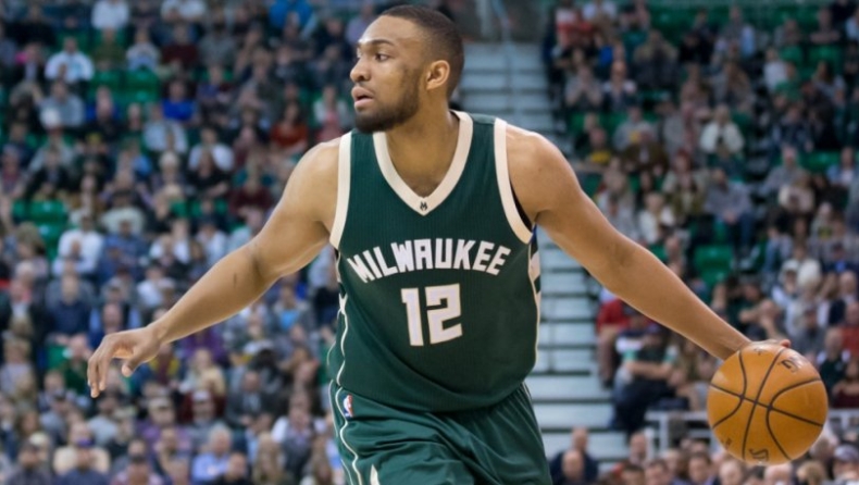 Restricted free agent o Πάρκερ