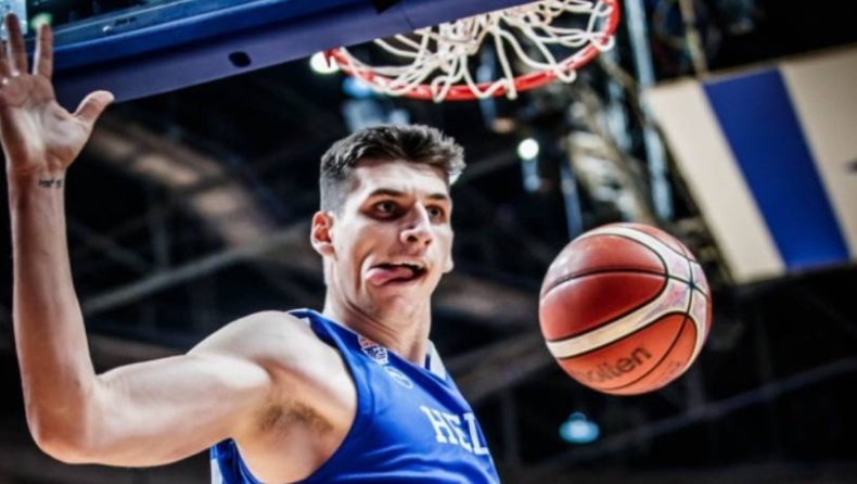 Μήτογλου: «Στην Εθνική πρέπει να δίνεις τα πάντα»