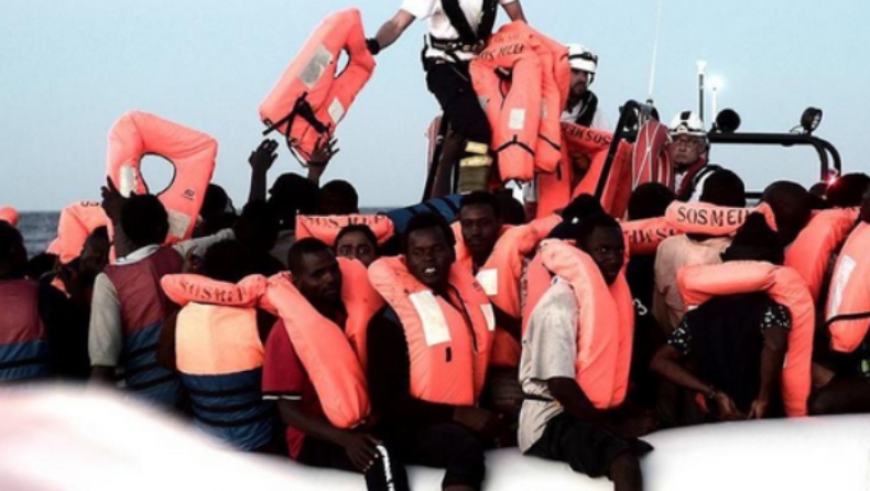 Η Benetton κατηγορείται για εμπορική εκμετάλλευση των μεταναστών που επιβαίνουν στο Aquarius (pics)