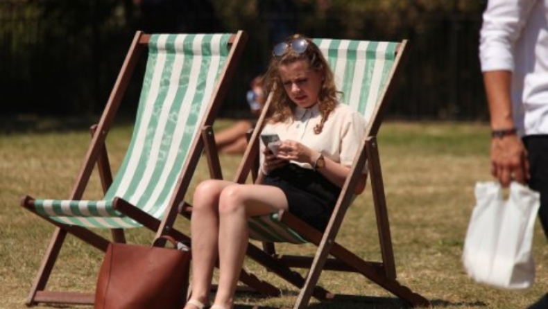 Στην Ελλάδα βροχές, στη Βρετανία κύμα ζέστης