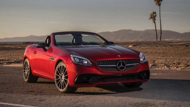 Σε τι αναβαθμίστηκε η Mercedes-Benz SLC;