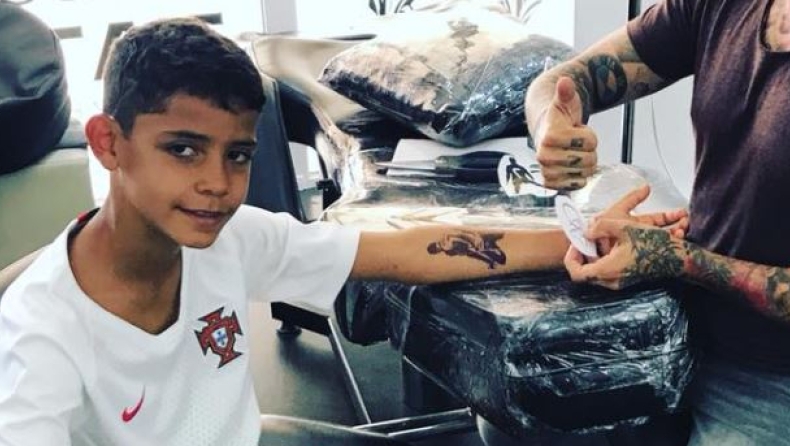 Ο γιος του Κριστιάνο Ρονάλντο «χτύπησε» το πρώτο του τατουάζ (pic)