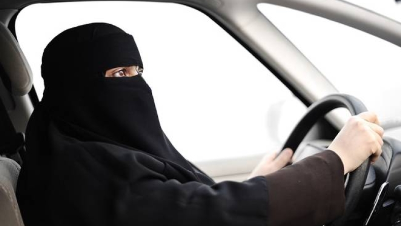 Γυναίκες οδηγοί βγήκαν στους δρόμους του Ριάντ με τα αυτοκίνητά τους