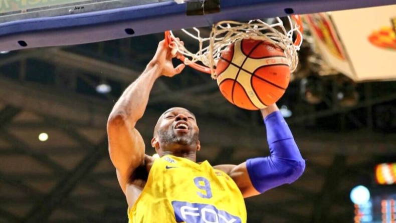 Άνετα στον τελικό η Μακάμπι