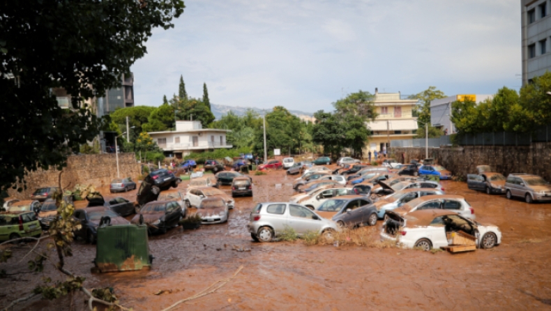 Καραμέρος: «Δεν θα υπήρχε πρόβλημα στο Μαρούσι αν δεν υπήρχαν οι χώροι στάθμευσης επάνω στο ρέμα»
