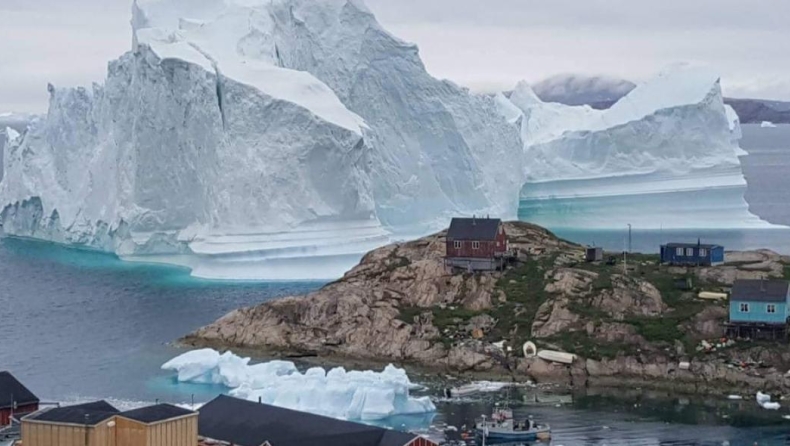 Τεράστιο παγόβουνο απειλεί με αφανισμό χωριό της Γροιλανδίας (pic & vid)