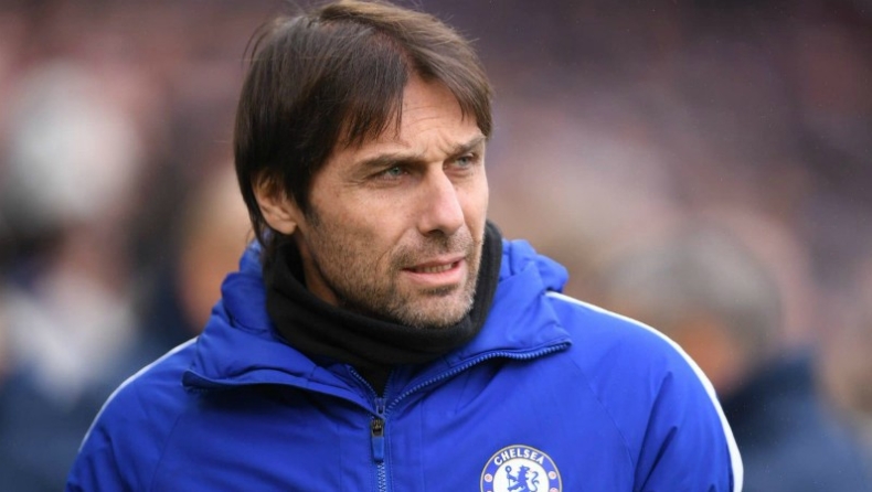 Σκέψεις Μίλαν για Κόντε