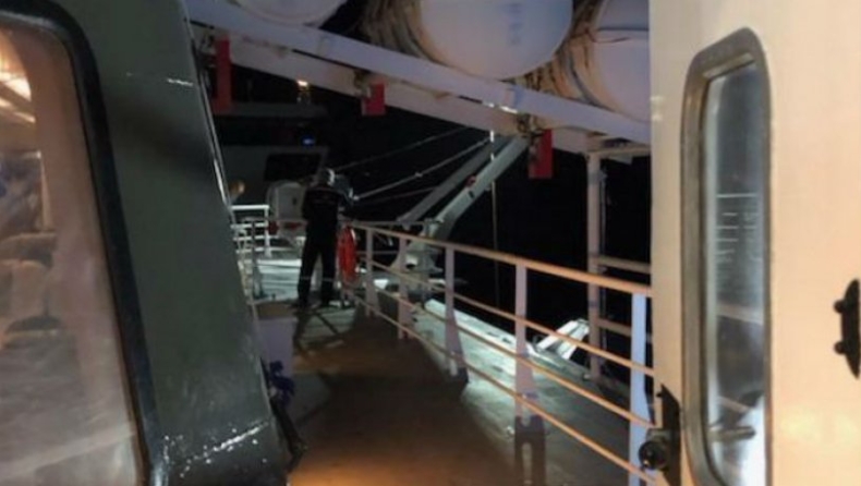 Σαντορινιός: «Λιμενικό και ιδιωτικά σκάφη μετέφεραν 689 άτομα από τις παραλίες»