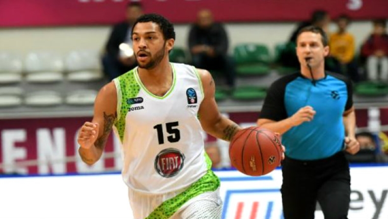 «Θέλει τον Χένρι της Τόφας ο Ολυμπιακός»