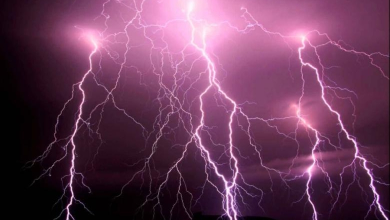 Και σήμερα θα έχει βροχές και καταιγίδες