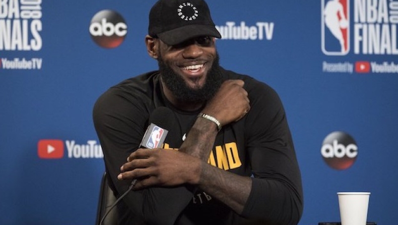 Λεμπρόν: «Θα προσπαθήσουμε να κυνηγήσουμε το πρωτάθλημα»