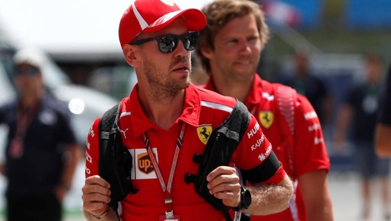Mεσίστιες σημαίες και πενθόσημα στη Ferrari (pics)