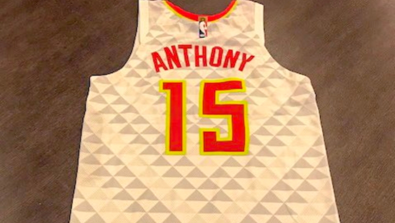 Οι Χοκς... έφτιαξαν φανέλα Καρμέλο! (pic)