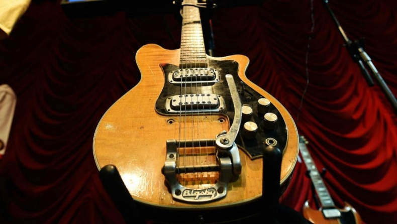Μισό εκατομμύριο για μία κιθάρα του «Σκαθαριού» Τζον Χάρισον