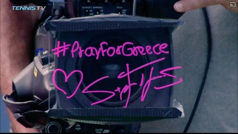 Συγκλονιστικός Τσιτσιπάς, έγραψε στην κάμερα «Pray for Greece» (pic)