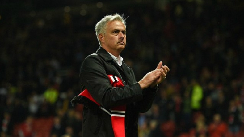 Mένει στο Ολντ Τράφορντ ο Μουρίνιο