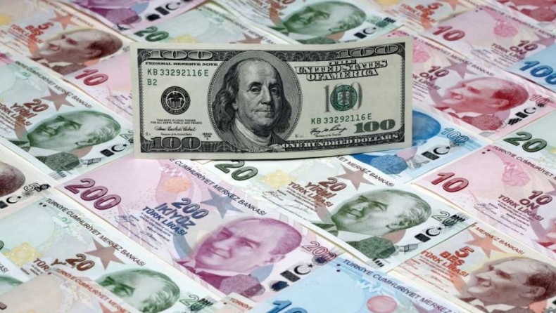 «Βαρέλι δίχως πάτο» η τουρκική λίρα: Νέο αρνητικό ρεκόρ στην ισοτιμία με δολάριο-ευρώ