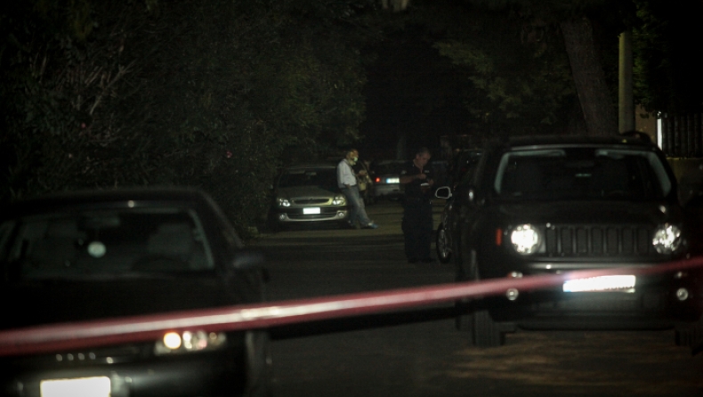 Έγκλημα στην Κηφισιά: Γυναίκα βρέθηκε γαζωμένη στο αυτοκίνητό της