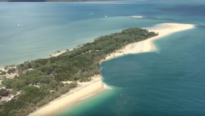 Τρύπα στον φλοιό της Γης «καταπίνει» ολόκληρη παραλία της Αυστραλίας (vid)