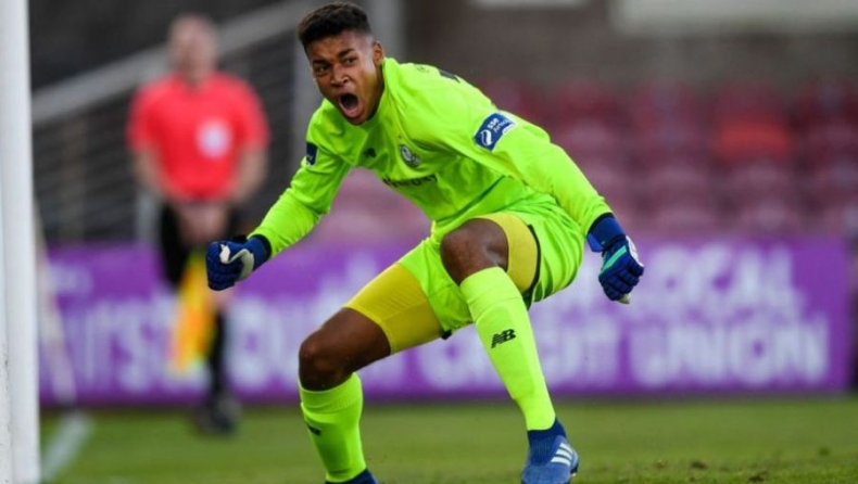 Έκλεισε 16χρονο τερματοφύλακα η Μάντσεστερ Σίτι