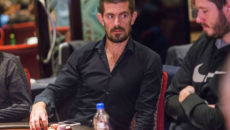 Επιστρέφει και... χάνει ξανά ο πιο χαμένος παίκτης όλων των εποχών (vid)