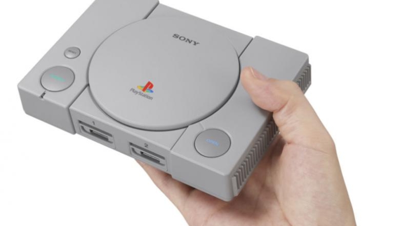 Επανακυκλοφορεί το πρώτο PlayStation σε mini έκδοση (vid)
