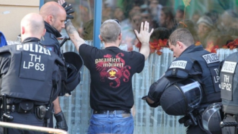 Επεισόδια σε συναυλία ακροδεξιών στη Γερμανία, 8 τραυματίες αστυνομικοί