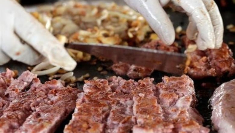 Τέλος οι μπριζόλες: Πρέπει να μειώσουμε το κρέας για να σωθεί το κλίμα