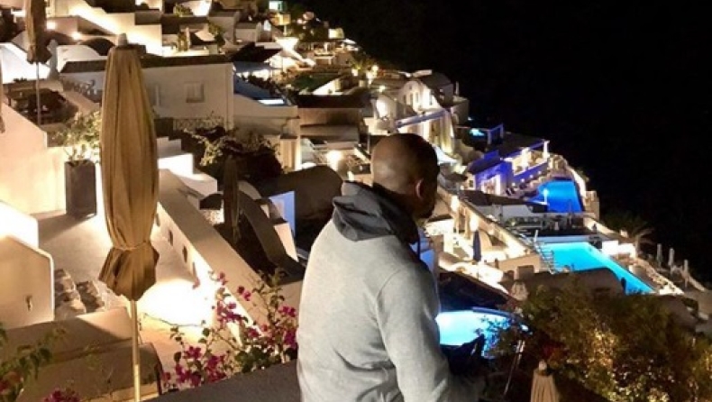 Τεράστια διαφήμιση για την Ελλάδα: Απολαμβάνει τη Σαντορίνη ο Floyd Mayweather (pics)