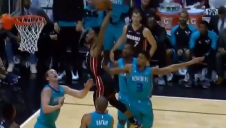 Η... τρελή-τρελή πτήση του Τζόουνς (vid)